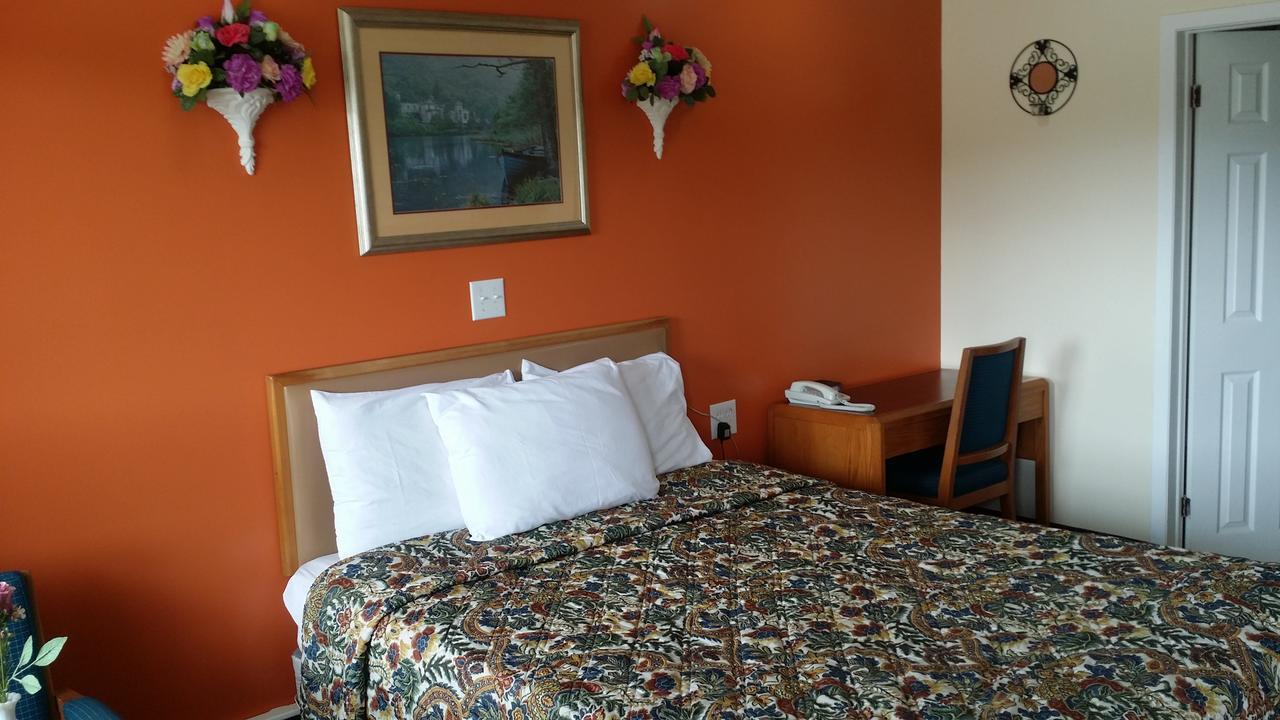 River Mist Inn Sturgeon Falls Buitenkant foto