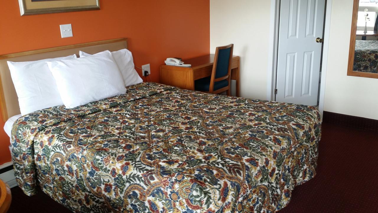 River Mist Inn Sturgeon Falls Buitenkant foto