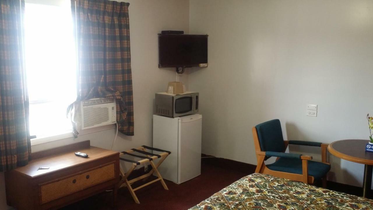 River Mist Inn Sturgeon Falls Buitenkant foto